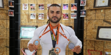 gumushaneli-dunya-sampiyonu-cocuklara-umut-olmak-icin-memleketine-dondu-UA44yyqc.jpg
