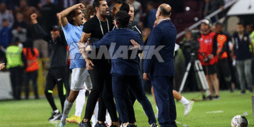 Hatayspor'da Volkan Demirel çıldırdı, Valerien Ismael'in üzerine yürümeye kalktı 3 hataysporda-volkan-demirel-cildirdi-valerien-ismaelin-uzerine-yurumeye-kalkti-3PnJJOJ7.gif