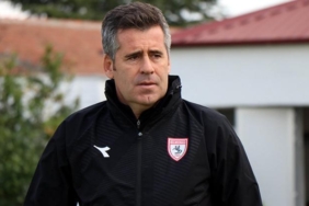 Hüseyin Eroğlu: “Formada yazan futbolcunun ismi, Samsunspor armasından büyük değildir” 1 huseyin-eroglu-formada-yazan-futbolcunun-ismi-samsunspor-armasindan-buyuk-degildir-xbzUEBJi.jpg
