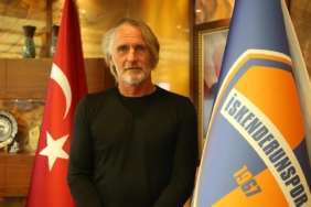 iskenderunsporda-riekerink-ile-yollar-ayrildi-ne6s6Grz.jpg