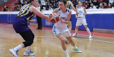 izmit-belediyespor-hdi-sigorta-yalova-mac-sonucu-70-59-1q6x4Vhb.jpg