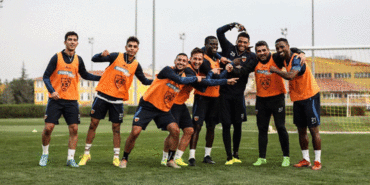 kayserisporda-kamp-kadrosu-belli-oldu-jaUlVP4B.gif