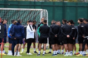 Manisa FK iç sahada sıkıntılı 4 manisa-fk-ic-sahada-sikintili-mW6sEhYX.jpg