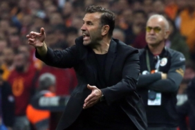 Okan Buruk'a eleştiri: Galatasaray bundan daha iyisini oynar! 9 okan-buruka-elestiri-galatasaray-bundan-daha-iyisini-oynar-5VEp9JhH.jpg