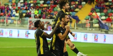 ozet-altinordu-yeni-malatyaspor-mac-sonucu-0-3-wVKQ81Bd.jpg