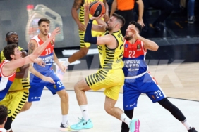 ozet-anadolu-efes-fenerbahce-beko-mac-sonucu-79-88-fuWeeqhM.jpg