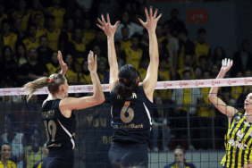 sampiyonlar-kupasi-fenerbahce-opetin-vakifbank-fenerbahce-opet-mac-sonucu-0-3-pfGRJp7J.gif