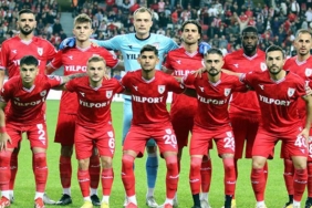 samsunspor-ilk-10-haftada-beklentileri-karsilayamadi-TUIXCsTT.jpg