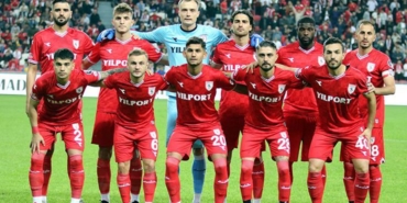samsunspor-ilk-10-haftada-beklentileri-karsilayamadi-TUIXCsTT.jpg