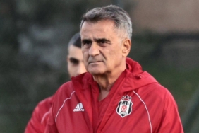 Şenol Güneş, 3.5 yıl aradan sonra Vodafone Park'ta 10 senol-gunes-35-yil-aradan-sonra-vodafone-parkta-9vPvOYR7.jpg