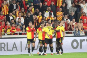 Spor Toto 1. Lig: Göztepe: 5 - Denizlispor: 0 4 spor-toto-1-lig-goztepe-5-denizlispor-0-2cfwI4GO.gif