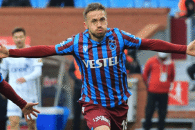 Trabzonspor'da Edin Visca başlıyor 5 trabzonsporda-edin-visca-basliyor-wOLVAM2x.gif