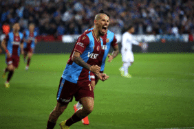 trabzonsporda-marek-hamsik-farki-JhWRQgha.gif