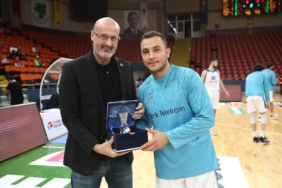 Türk basketboluna Mehmet Yağmur damgası 7 turk-basketboluna-mehmet-yagmur-damgasi-YePHCUX7.jpg