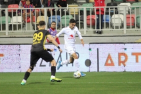 altinordu-altay-derbisine-kilitlendi-zG2Pfghf.jpg