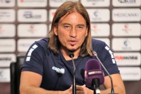 Arif Ufuk Kahraman: “Genç oyuncularla bir felsefe oluşturmaya çalışıyoruz” 5 arif-ufuk-kahraman-genc-oyuncularla-bir-felsefe-olusturmaya-calisiyoruz-nUlNrlii.jpg