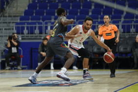 Bahçeşehir Koleji - Aliağa Petkimspor maç sonucu: 71 - 61 2 bahcesehir-koleji-aliaga-petkimspor-mac-sonucu-71-61-zfc9Jx9c.gif