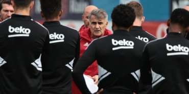Beşiktaş'ın Galatasaray kadrosu belli oldu! Şenol Güneş'ten sürpriz hamle... 6 besiktasin-galatasaray-kadrosu-belli-oldu-senol-gunesten-surpriz-hamle-RqrJXF7T.jpg