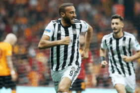 Beşiktaş'ta Şenol Güneş'in golcüsü Cenk Tosun! 7 besiktasta-senol-gunesin-golcusu-cenk-tosun-OgN7H2lk.gif