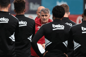 Beşiktaş'ta transfer bombası! Şenol Güneş istedi yönetim harekete geçti 3 besiktasta-transfer-bombasi-senol-gunes-istedi-yonetim-harekete-gecti-77auf6QC.gif
