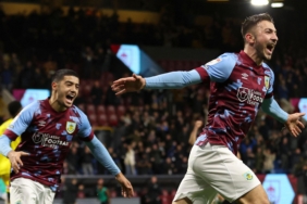 Burnley'i Halil Dervişoğlu zirvede tuttu 6 burnleyi-halil-dervisoglu-zirvede-tuttu-SHUnYRWm.jpg