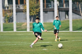 Bursaspor taktik çalışma gerçekleştirdi 2 bursaspor-taktik-calisma-gerceklestirdi-H9mnVI2M.jpg