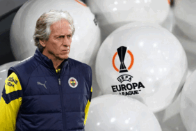 CANLI | UEFA Avrupa Ligi kura çekimi - Fenerbahçe'nin muhtemel rakibi belli oluyor 4 canli-uefa-avrupa-ligi-kura-cekimi-fenerbahcenin-muhtemel-rakibi-belli-oluyor-9S1EKeTj.gif