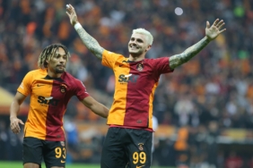 Derbi Cimbom'un oldu! İşte Galatasaray - Beşiktaş maçından kareler (VİDEO) 3 derbi-cimbomun-oldu-iste-galatasaray-besiktas-macindan-kareler-video-lSlTuIuw.jpg