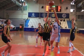 fenerbahce-gelisim-izmitten-galip-donuyor-pTfSjxWC.jpg