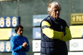 Fenerbahçe'de 3 değişiklik, 6 eksik 6 fenerbahcede-3-degisiklik-6-eksik-OnumAWzH.jpg