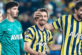 fenerbahcede-mert-hakan-yandas-sabirsiz-gwdb9fPA.gif