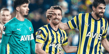 fenerbahcede-mert-hakan-yandas-sabirsiz-gwdb9fPA.gif