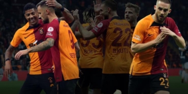 galatasaray-ofspor-macinda-surpriz-konuk-ilgi-odagi-oldu-r4GkPtRi.jpg