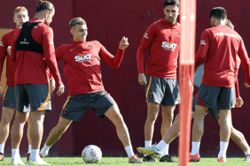 Galatasaray'da Okan Buruk'tan futbolculara şartlı müjde! 4 galatasarayda-okan-buruktan-futbolculara-sartli-mujde-42UCSYwN.gif