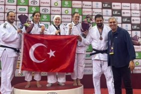 gorme-engelli-judo-milli-takimindan-tarihi-basari-P1wVjy56.jpg