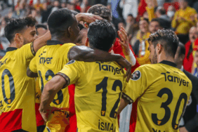 Göztepe - Ankara Keçiörengücü: 2-1 5 goztepe-ankara-keciorengucu-2-1-P3sFrhwa.gif