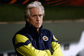 Jorge Jesus: Maçın getireceği sertliğe hazırız 32 jorge-jesus-macin-getirecegi-sertlige-haziriz-x2wJJgpB.gif