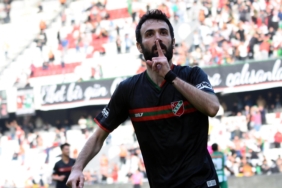 Karşıyaka'da Furkan'ın hasreti bitti 3 karsiyakada-furkanin-hasreti-bitti-5JdV48AI.jpg