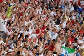 Katar, Dünya Kupası için taraftar kiraladı 1 katar-dunya-kupasi-icin-taraftar-kiraladi-aKJnERTl.jpg