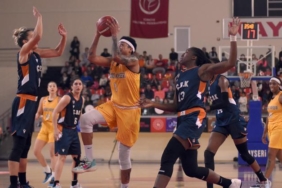 Kayseri Basketbol-ÇBK Mersin Yenişehir Belediyesi: 65-83 5 kayseri-basketbol-cbk-mersin-yenisehir-belediyesi-65-83-xO4hbnVJ.jpg