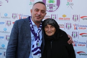 Kulüp başkanının annesinden takıma galibiyet primi 5 kulup-baskaninin-annesinden-takima-galibiyet-primi-EAxkhBRg.jpg