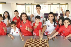 Oyun bitince şah ile piyon aynı kutuda! 6 oyun-bitince-sah-ile-piyon-ayni-kutuda-59QYHAhE.jpg