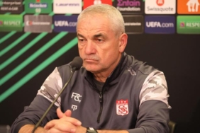 Rıza Çalımbay: “Türkiye açısından önemli maç” 6 riza-calimbay-turkiye-acisindan-onemli-mac-6jCEwOBH.jpg