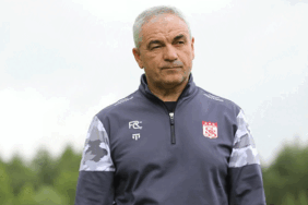 Rıza Çalımbay’ın Fenerbahçe’ye karşı şansı tutmuyor 4 riza-calimbayin-fenerbahceye-karsi-sansi-tutmuyor-uXAMwSWd.gif