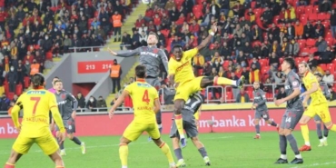 samsunspor-ile-goztepenin-39-randevusu-7NGfBMHU.jpg
