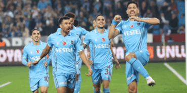 trabzonspora-bu-kez-anastasios-bakasetas-yetmedi-xAbeK3Rr.gif