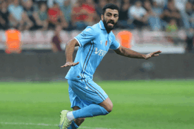 Trabzonsporlu Umut Bozok'tan transfer itirafı: Galatasaray... 4 trabzonsporlu-umut-bozoktan-transfer-itirafi-galatasaray-dKTK6dUT.gif