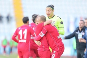 Altınordu'da kaptanın çabası yetmedi 6 altinorduda-kaptanin-cabasi-yetmedi-UVWGegIj.jpg