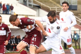 Altınordu'ya rakipleri teselli oldu 1 altinorduya-rakipleri-teselli-oldu-RIdwOCt2.jpg