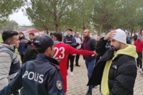 Amatör lig maçında berabere biten maç sonrası olay çıktı 5 amator-lig-macinda-berabere-biten-mac-sonrasi-olay-cikti-bVVkcRBn.jpeg